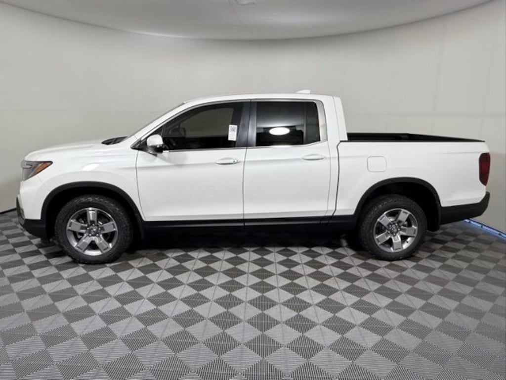 New 2026 Honda Ridgeline RTL Truck Crew Cab