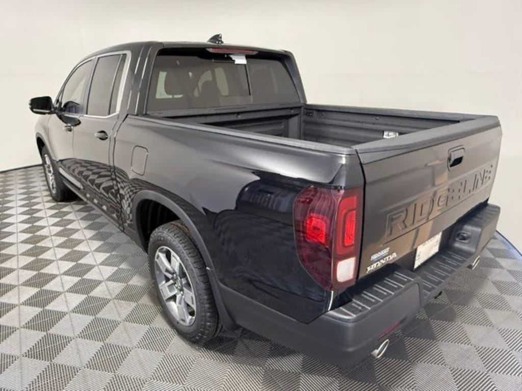 New 2026 Honda Ridgeline RTL Truck Crew Cab