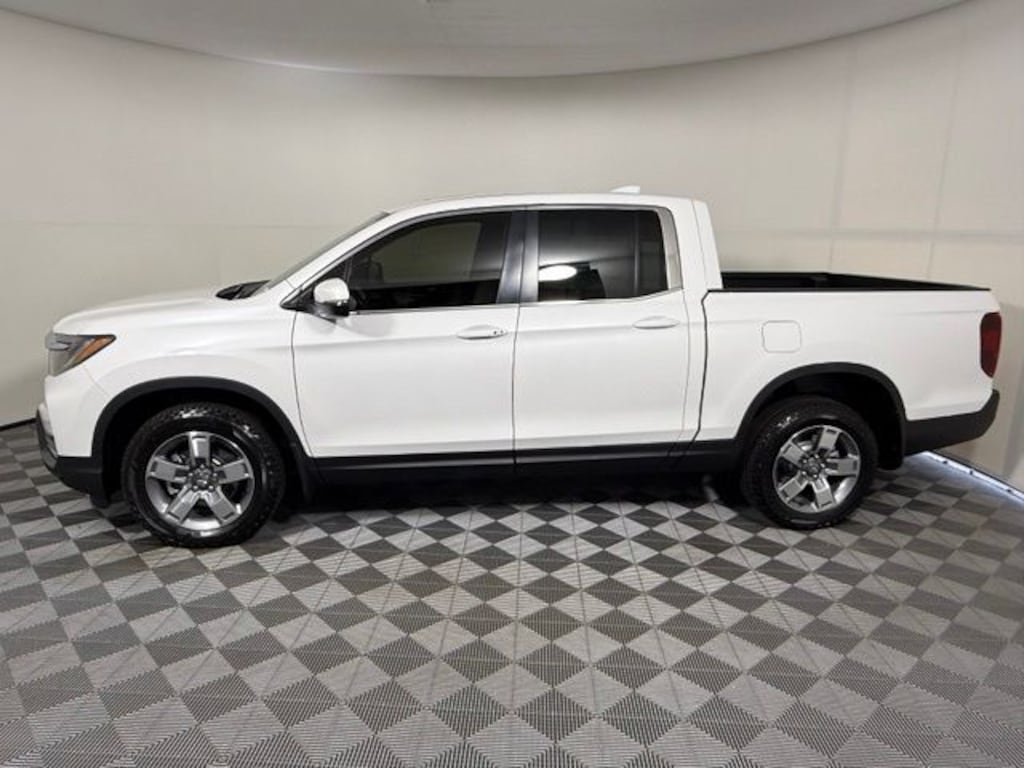 New 2026 Honda Ridgeline RTL Truck Crew Cab