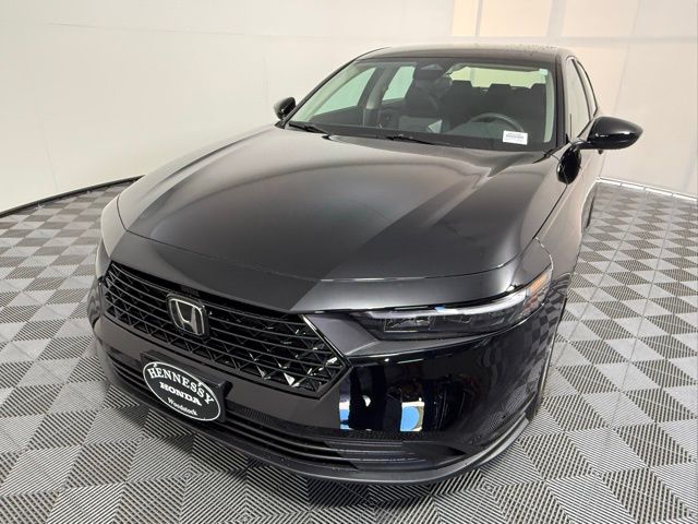 2025 Honda Accord LX photo 2