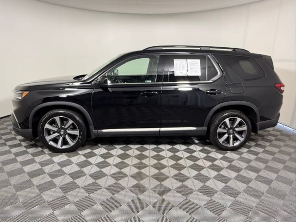 Used 2024 Honda Pilot Elite SUV