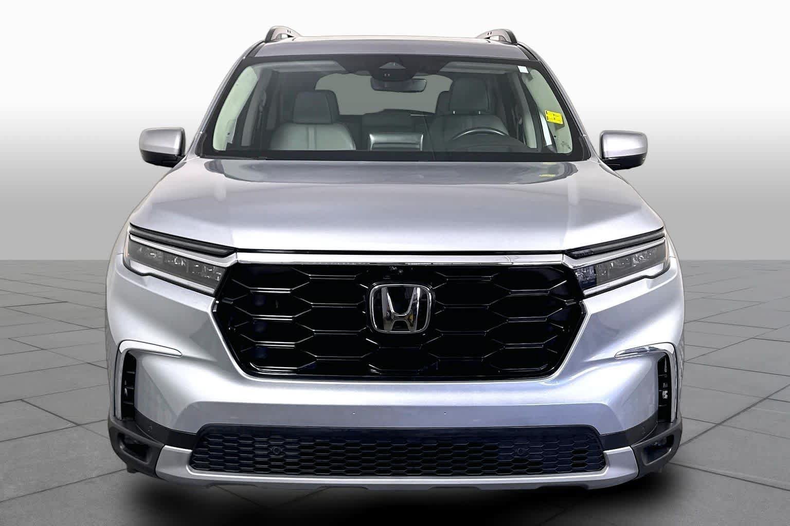 Used 2024 Honda Pilot Elite SUV