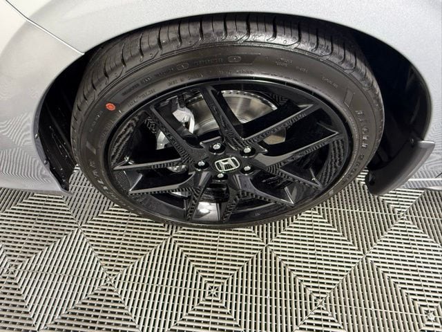 2026 Honda Civic Hatchback Sport - Photo 13