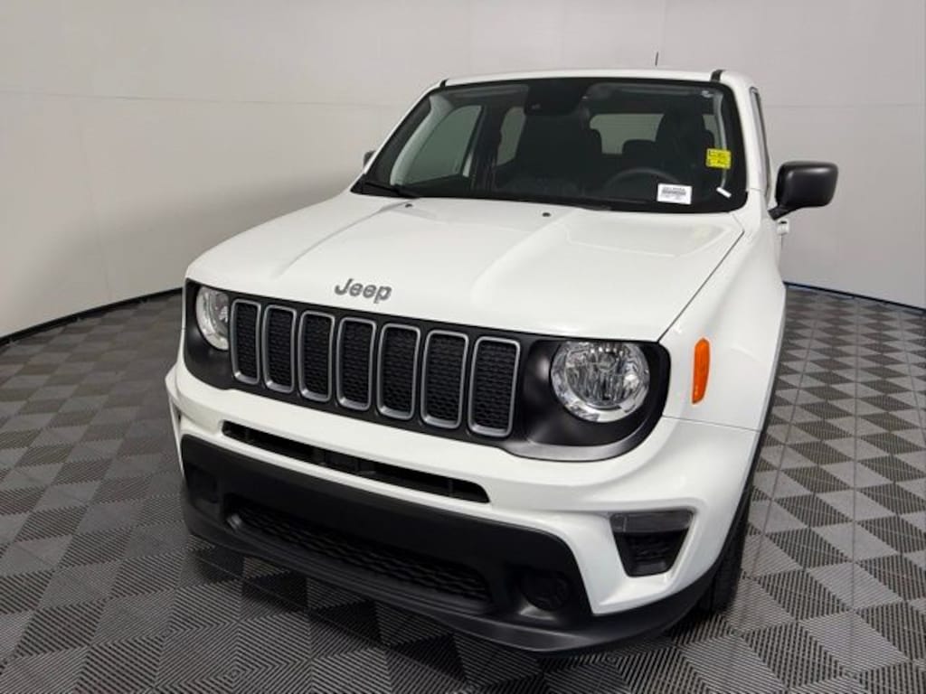 Used 2023 Jeep Renegade Latitude SUV
