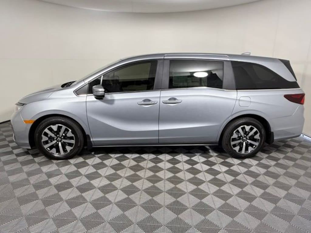 New 2026 Honda Odyssey EX-L Van Passenger