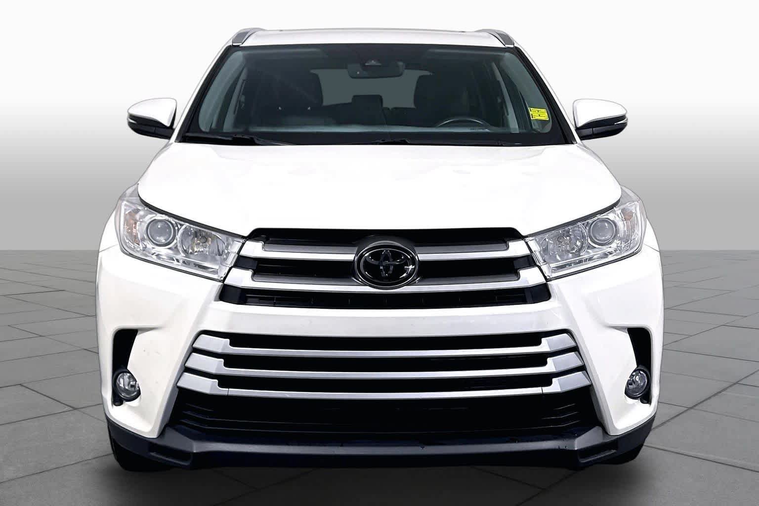 Used 2018 Toyota Highlander XLE V6 SUV