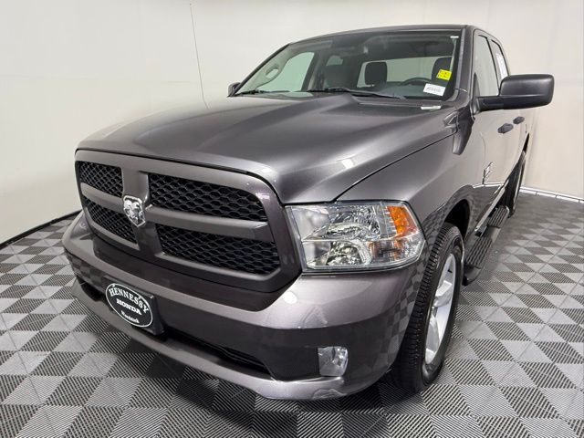 2016 Ram 1500 Tradesman Express photo 2