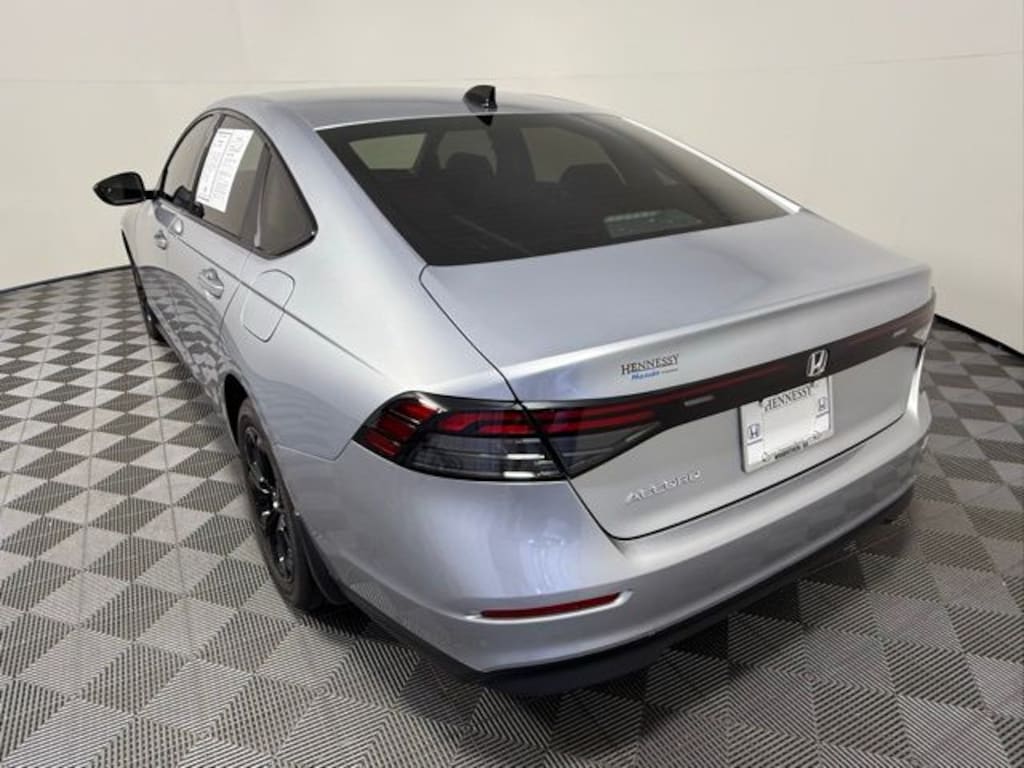 Used 2025 Honda Accord SE Sedan