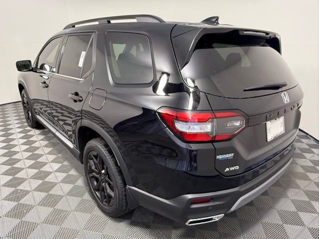 2025 Honda Pilot Touring photo 4