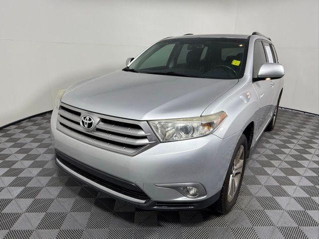Used 2013 Toyota Highlander Limited with VIN 5TDYK3EH6DS133894 for sale in Woodstock, GA