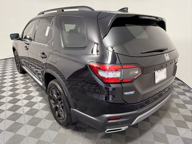 2025 Honda Pilot Touring photo 4