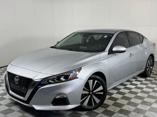 Used 2022 Nissan Altima SV with VIN 1N4BL4DVXNN416621 for sale in Woodstock, GA