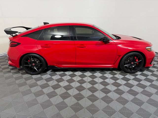 2025 Honda Civic Hatchback Type-R - Photo 11