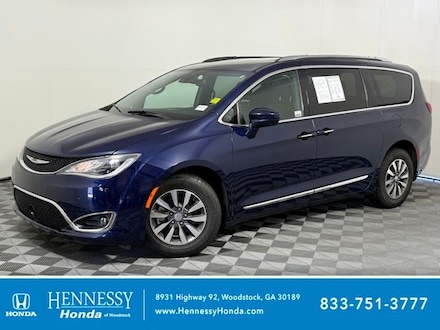 2020 Chrysler Pacifica Touring L Plus Van Passenger Van