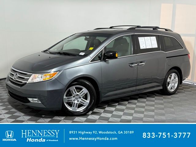 2013 Honda Odyssey Touring's photo