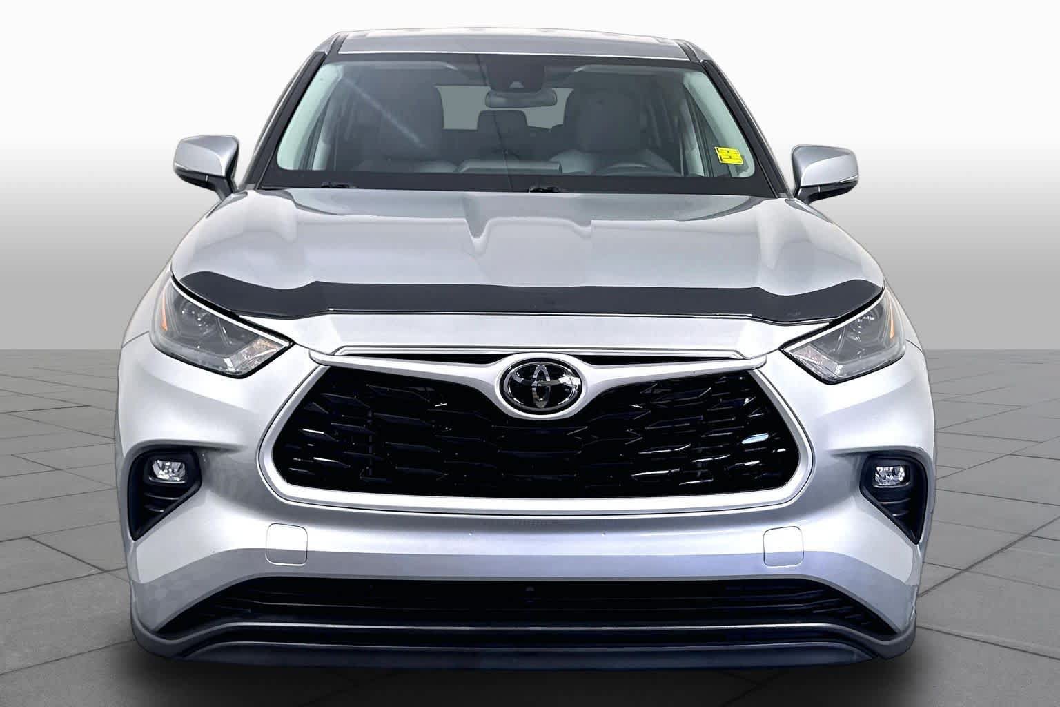 Used 2023 Toyota Highlander LE SUV