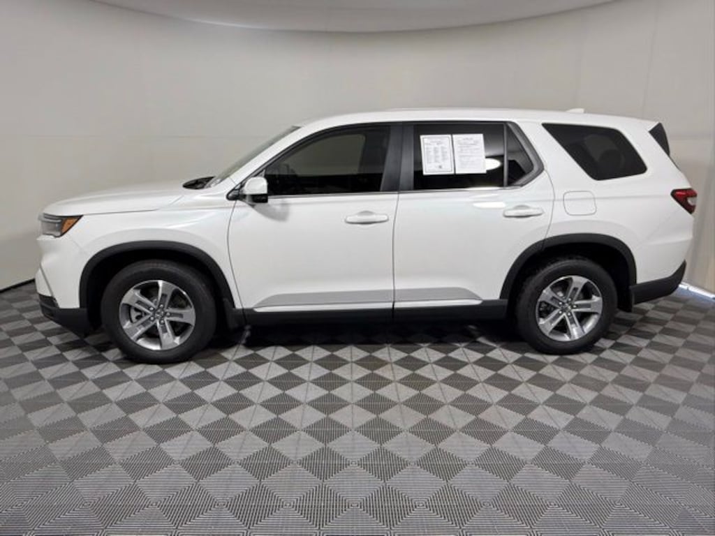 Used 2025 Honda Pilot EX-L SUV