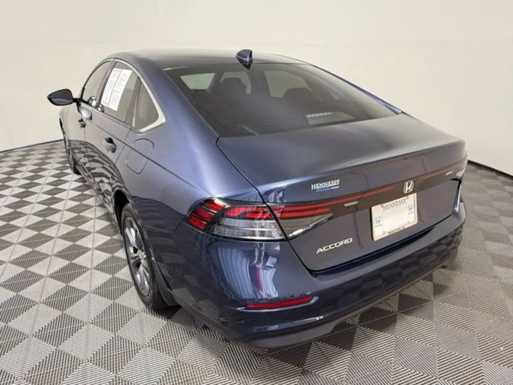 Used 2023 Honda Accord EX Sedan