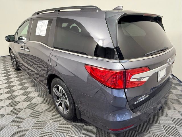 2020 Honda Odyssey Touring photo 4