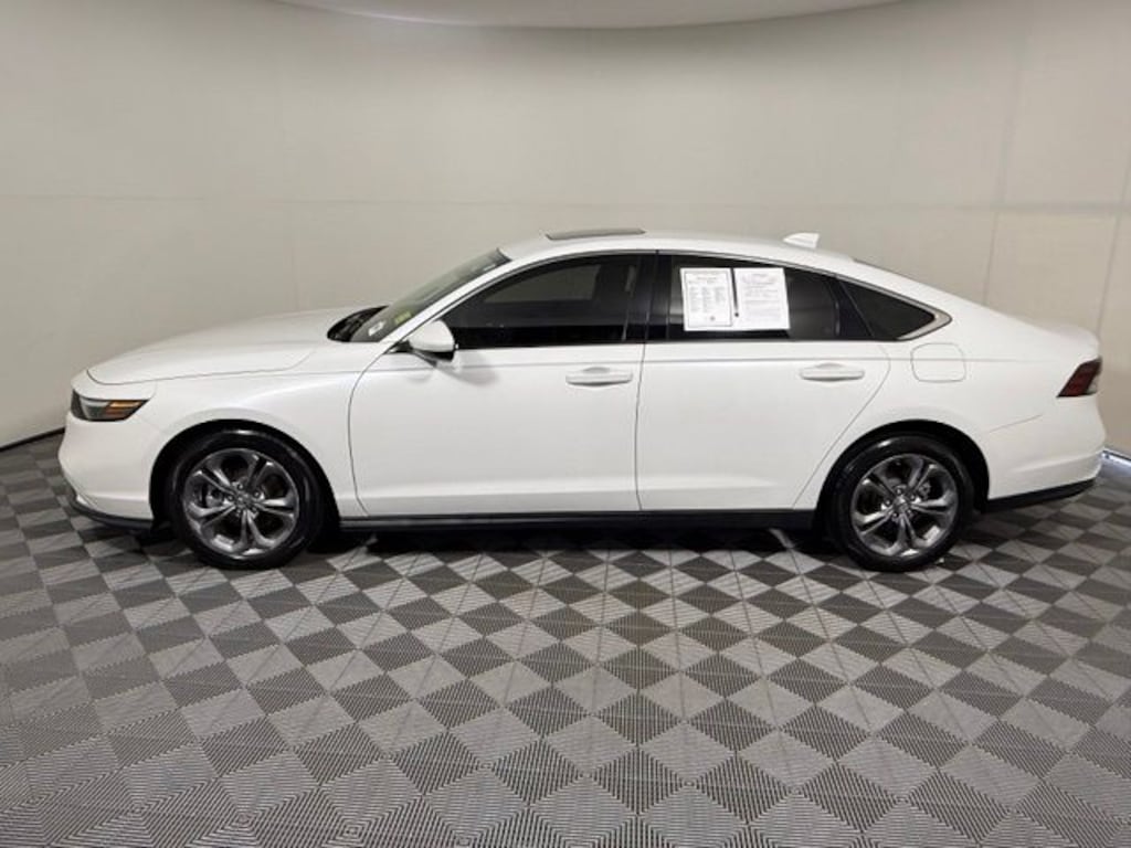 Used 2024 Honda Accord EX Sedan