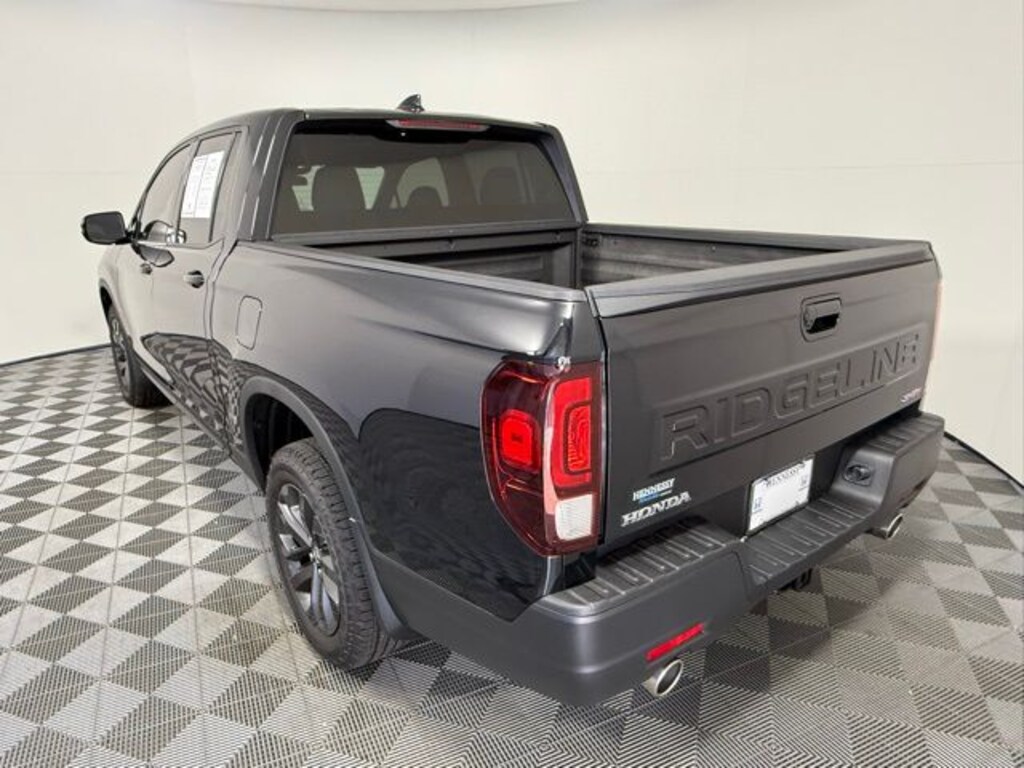 Used 2025 Honda Ridgeline Sport Truck Crew Cab