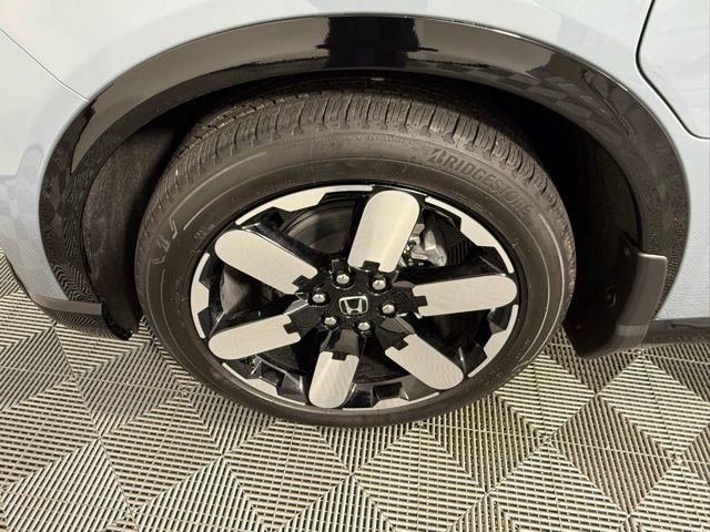 2026 Honda Prologue Elite - Photo 15