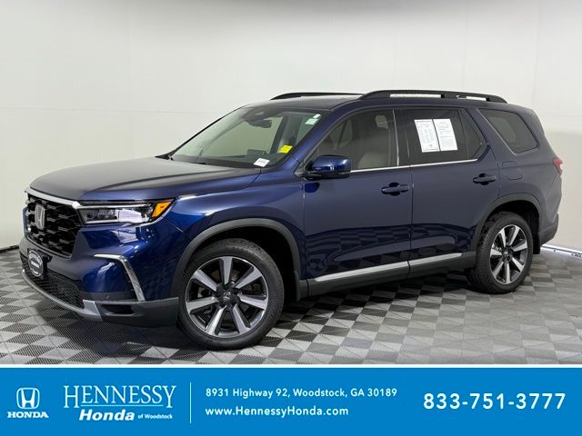 2025 Honda Pilot Touring's photo