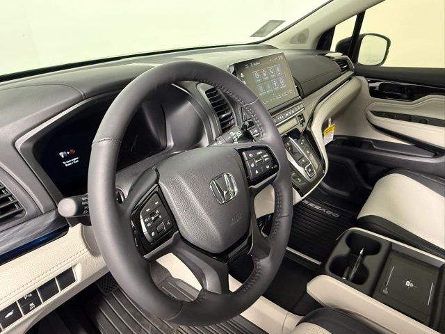 2026 Honda Odyssey Elite - Photo 16