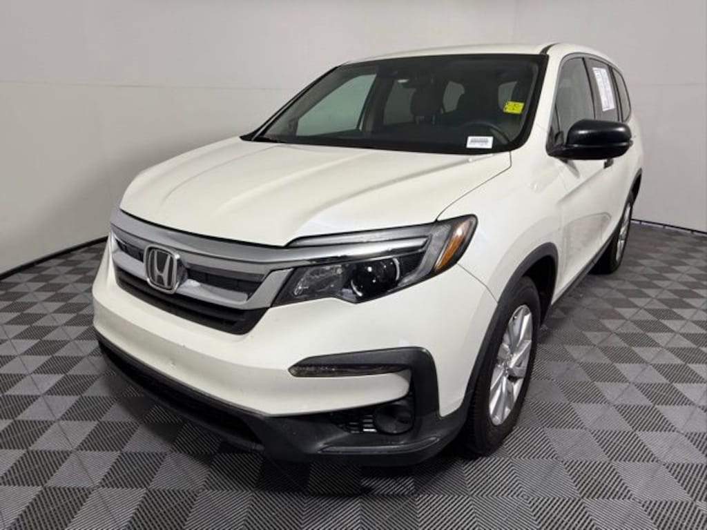 Used 2019 Honda Pilot LX FWD SUV
