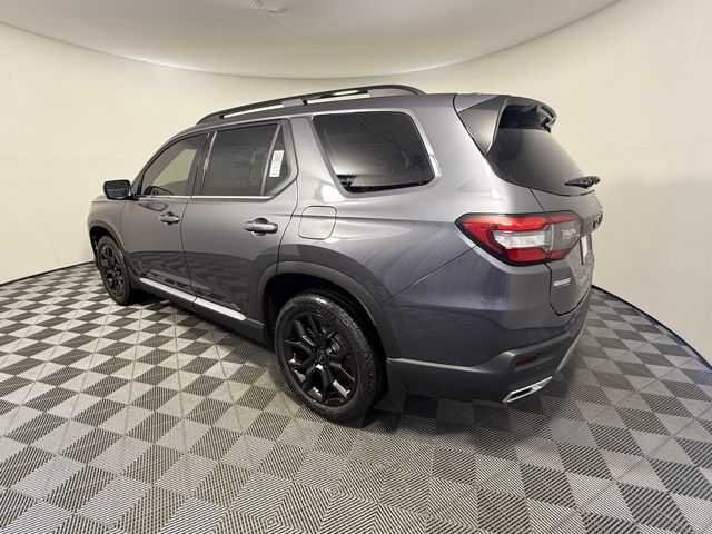 2025 Honda Pilot Touring photo 4