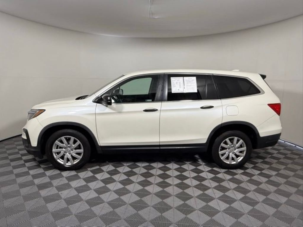 Used 2019 Honda Pilot LX FWD SUV