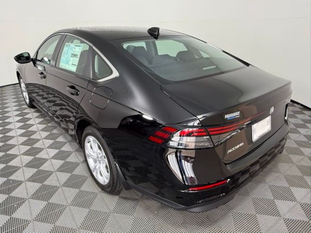 New 2025 Honda Accord LX Sedan