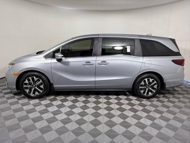 2026 Honda Odyssey EX-L photo 3