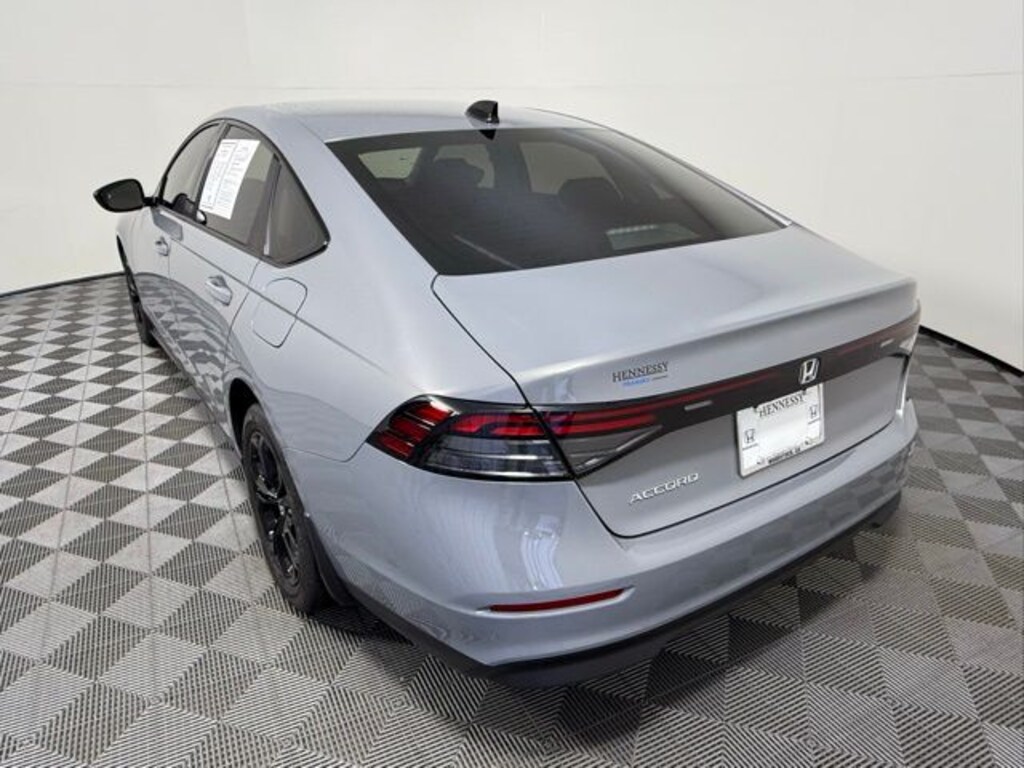 Used 2025 Honda Accord SE Sedan