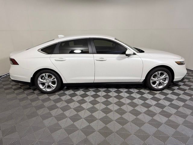 2026 Honda Accord LX - Photo 7