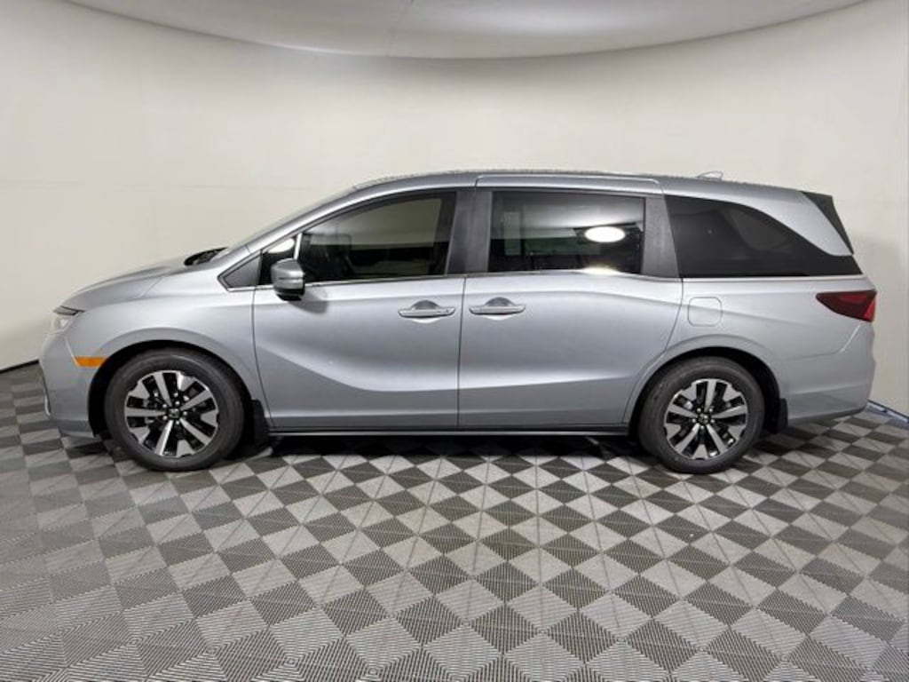 New 2026 Honda Odyssey EX-L Van Passenger