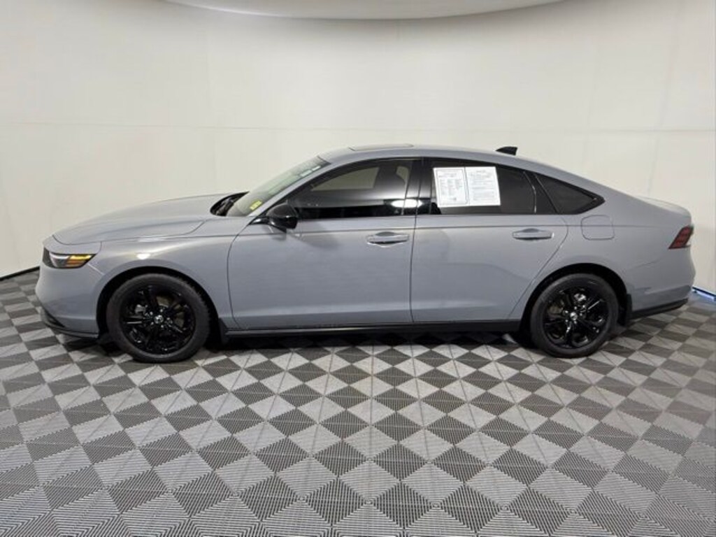 Used 2025 Honda Accord SE Sedan