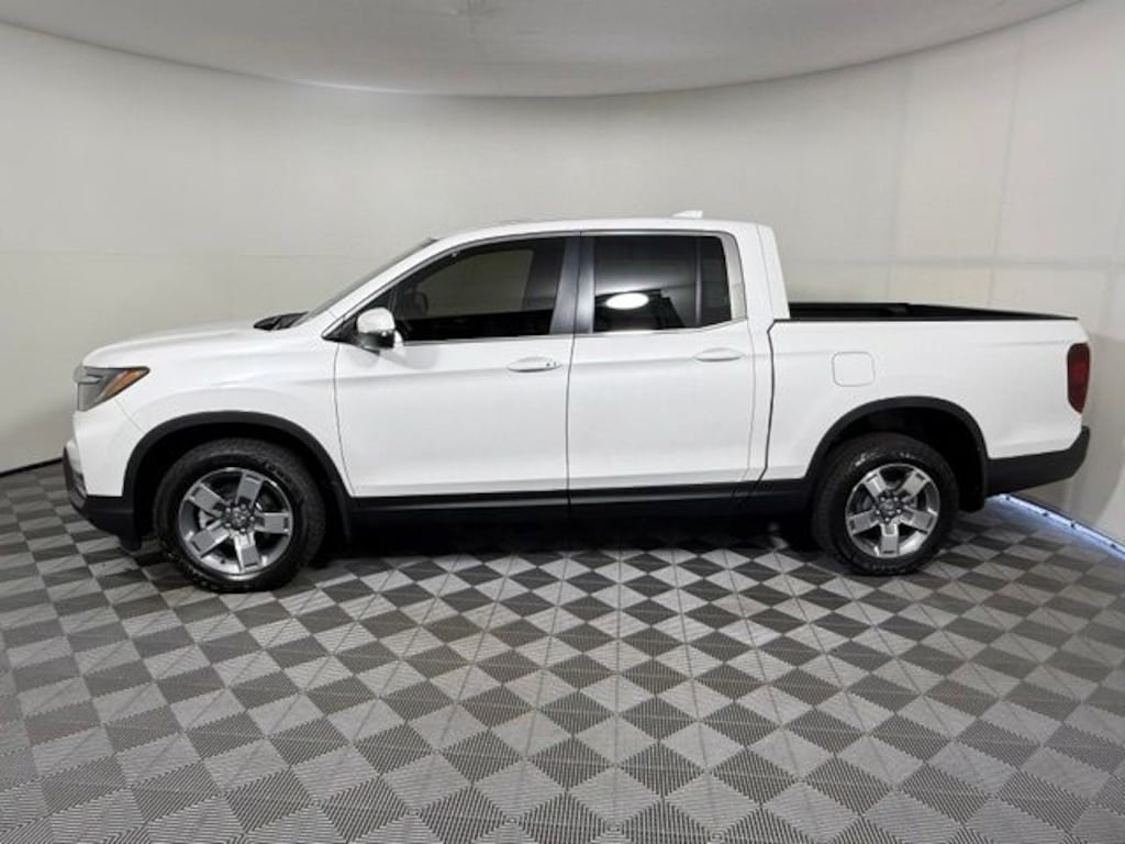 New 2026 Honda Ridgeline RTL Truck Crew Cab