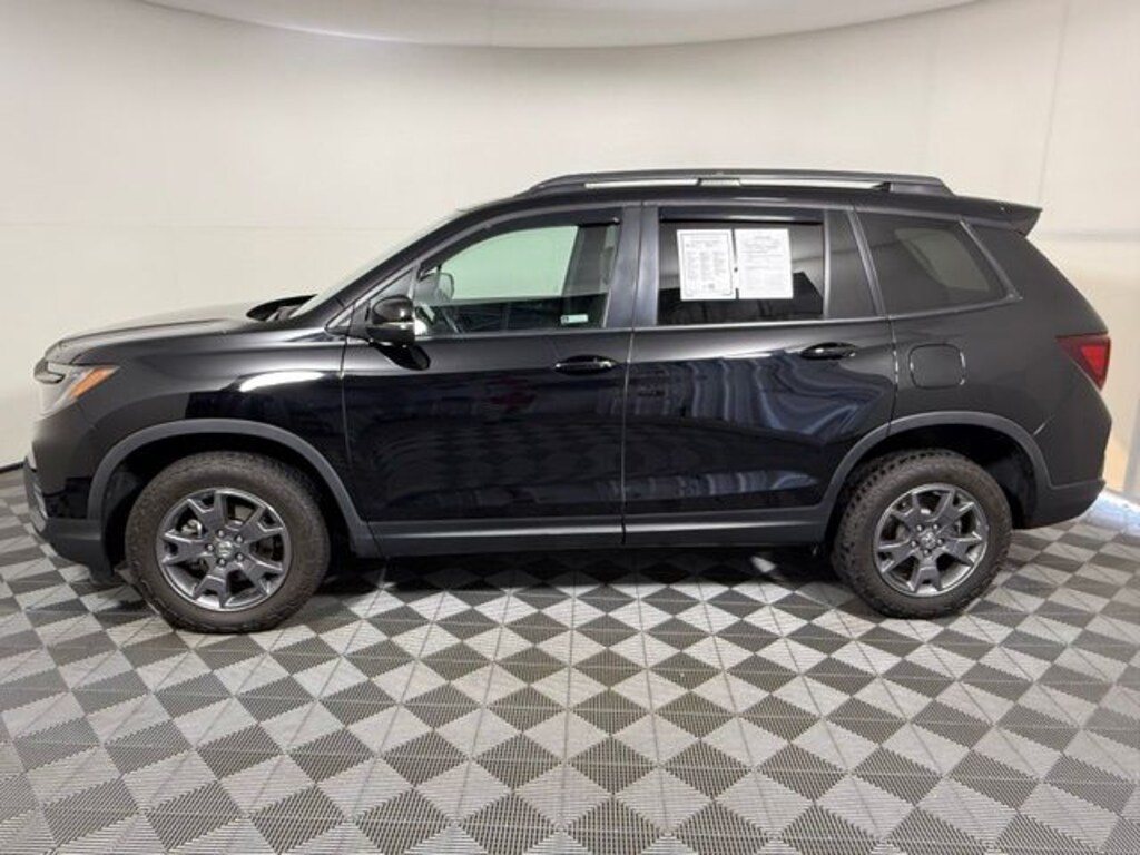 Used 2024 Honda Passport TrailSport SUV