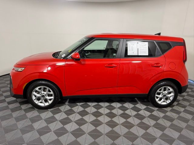 2021 Kia Soul S photo 3