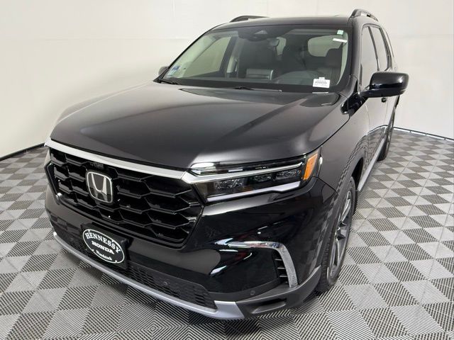 2025 Honda Pilot Elite photo 2