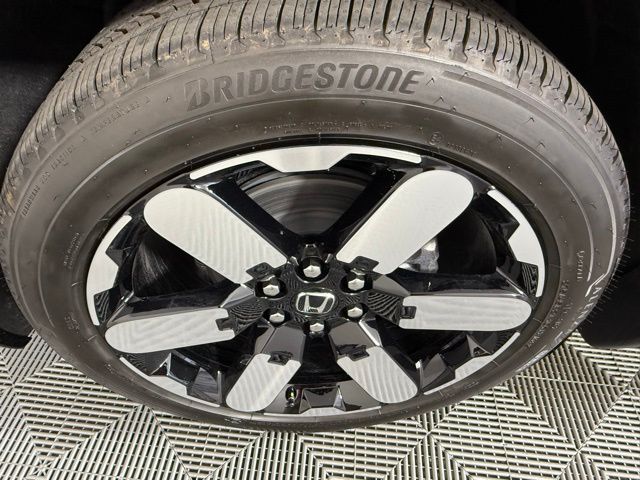2026 Honda Prologue Elite - Photo 13