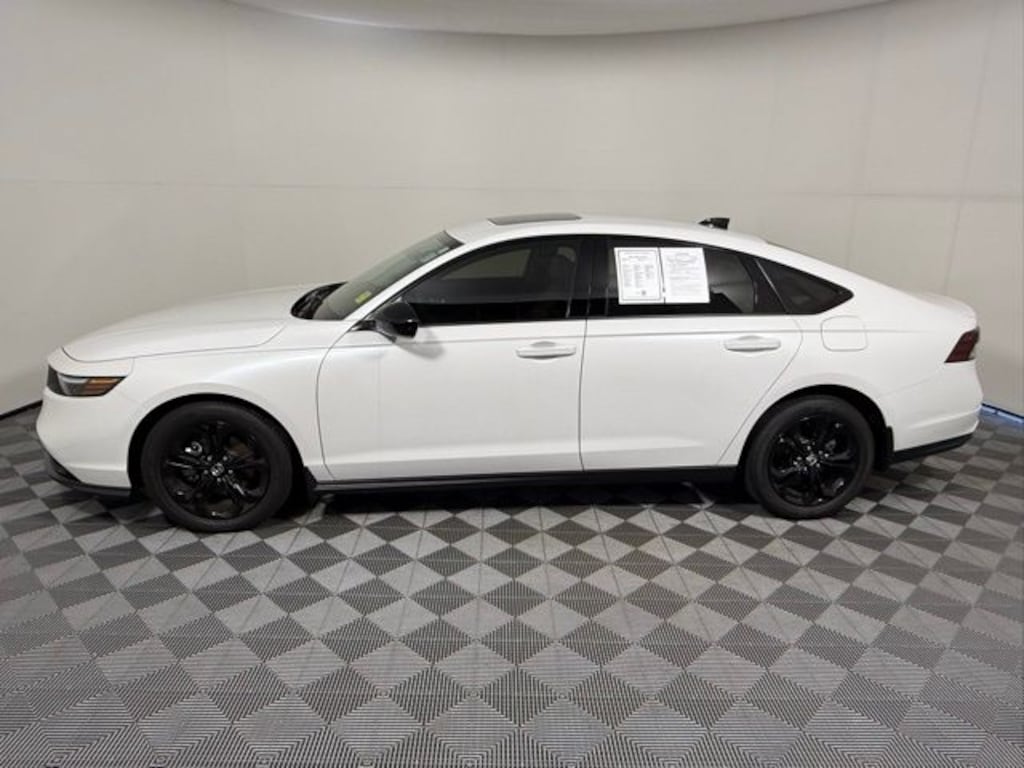 Used 2025 Honda Accord SE Sedan