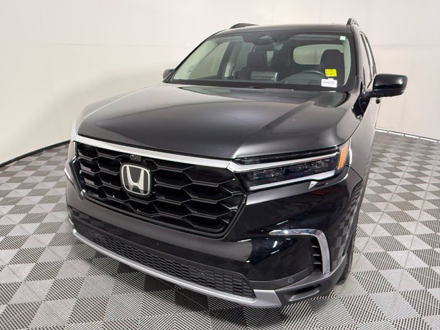 Used 2025 Honda Pilot Elite SUV