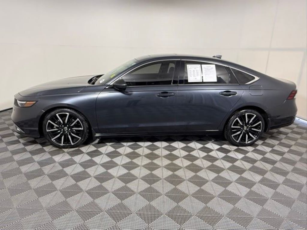 Used 2023 Honda Accord Hybrid Touring Sedan