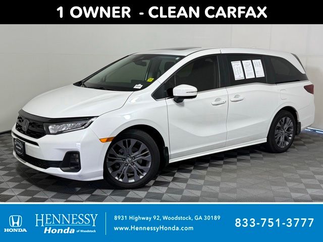 2025 Honda Odyssey Touring's photo