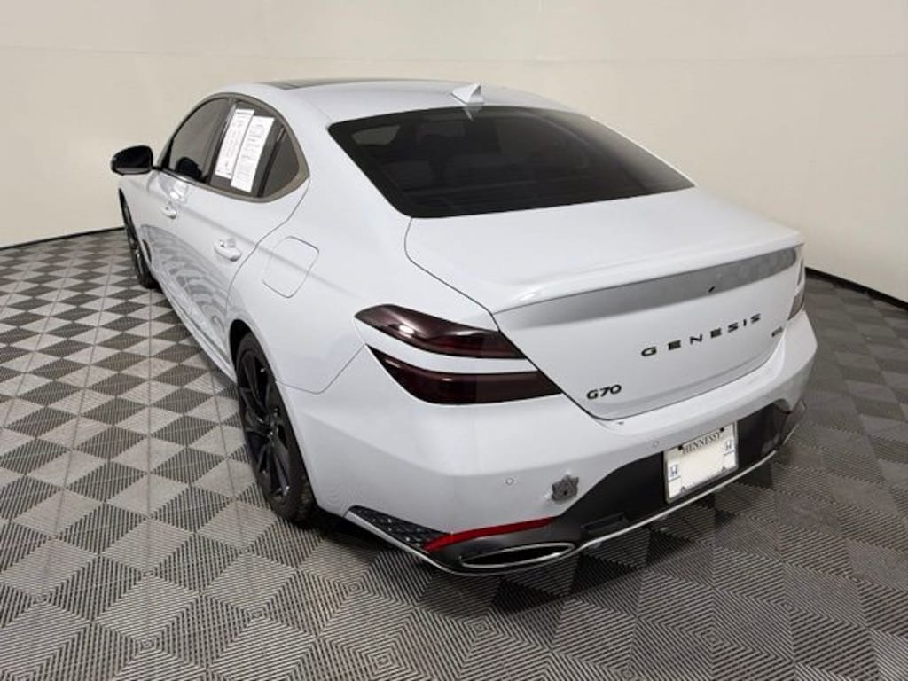 Used 2023 Genesis G70 Sedan