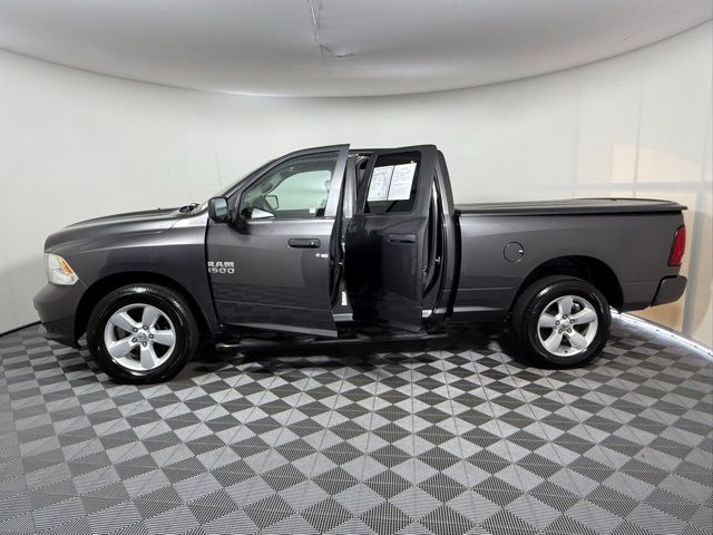 2016 Ram 1500 Tradesman Express photo 4