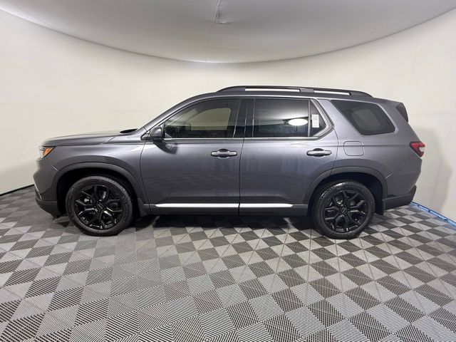 2025 Honda Pilot Touring photo 3