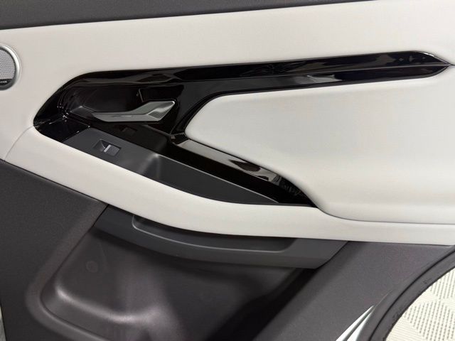 2026 Land Rover Range Rover Evoque S - Photo 25